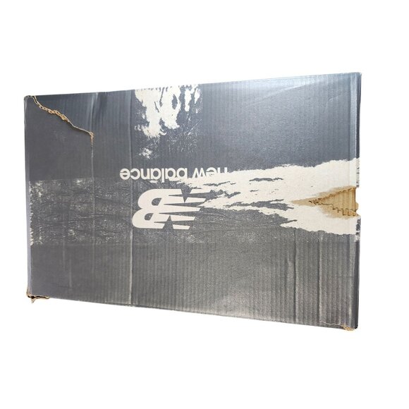 New Balance 9060 Size 9.5M 11W - Picture 6 of 6